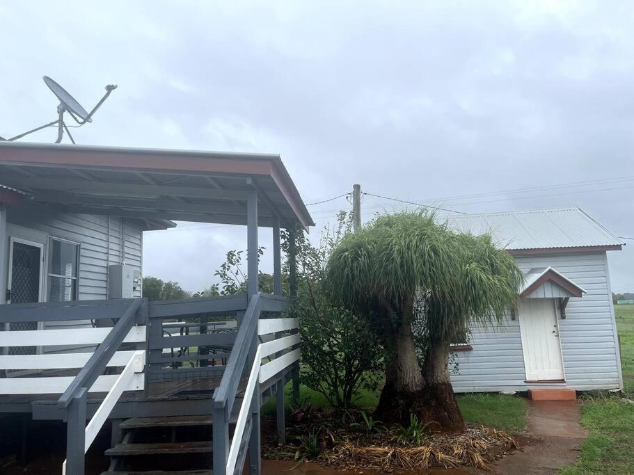 Country Charm On Acreage